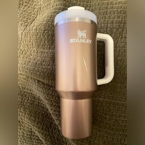 Rose Gold STANLEY 40oz Quencher Mug - Metallic Collection
